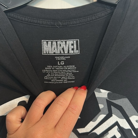 Marvel black spider tee size large men’s - Picture 3 of 3